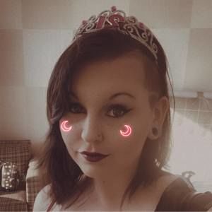 Meet your Posher, Ivy